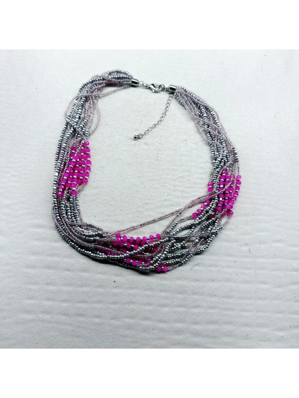 5512gc. Silvertone and Pink Glass Necklace Seed Bead
